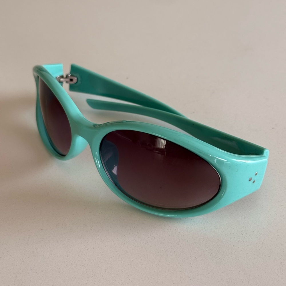 Turquoise Oval Frame Sunglasses